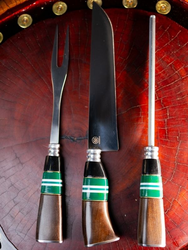Kit Churrasco Cabo Resinado - Cabo Madeira, Preto e Verde c/Listra Branca