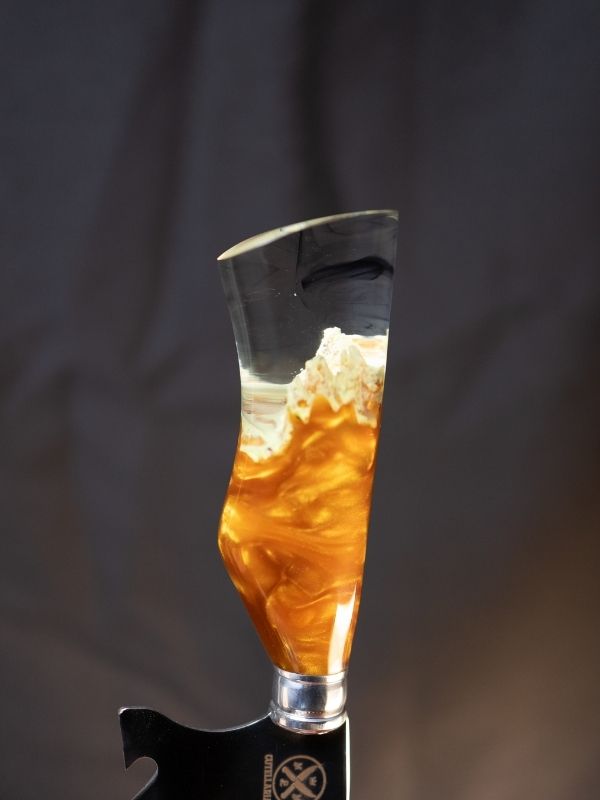 Faca Picanheira Brilha no Escuro - Cabo Transparente Escuro e Laranja Aquarela