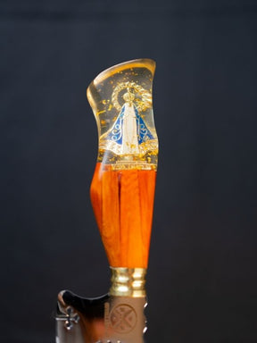 Faca Picanheira Nossa Senhora - Lâmina Personalizada e Cabo Transparente Dourado c/Miniatura